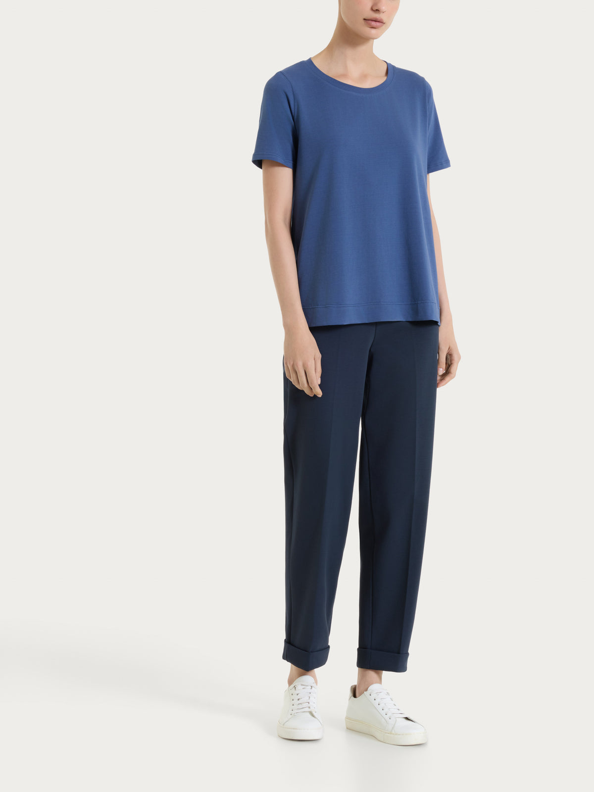 Pantalone a carota con tasche in Compact Light -